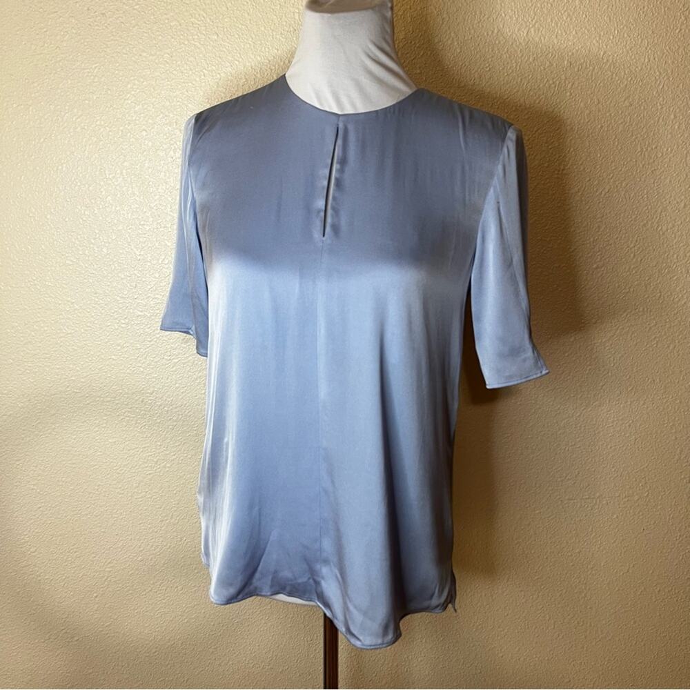 BOSS Hugo Boss light blue silk stretch keyhole blouse NEW 2 flawed